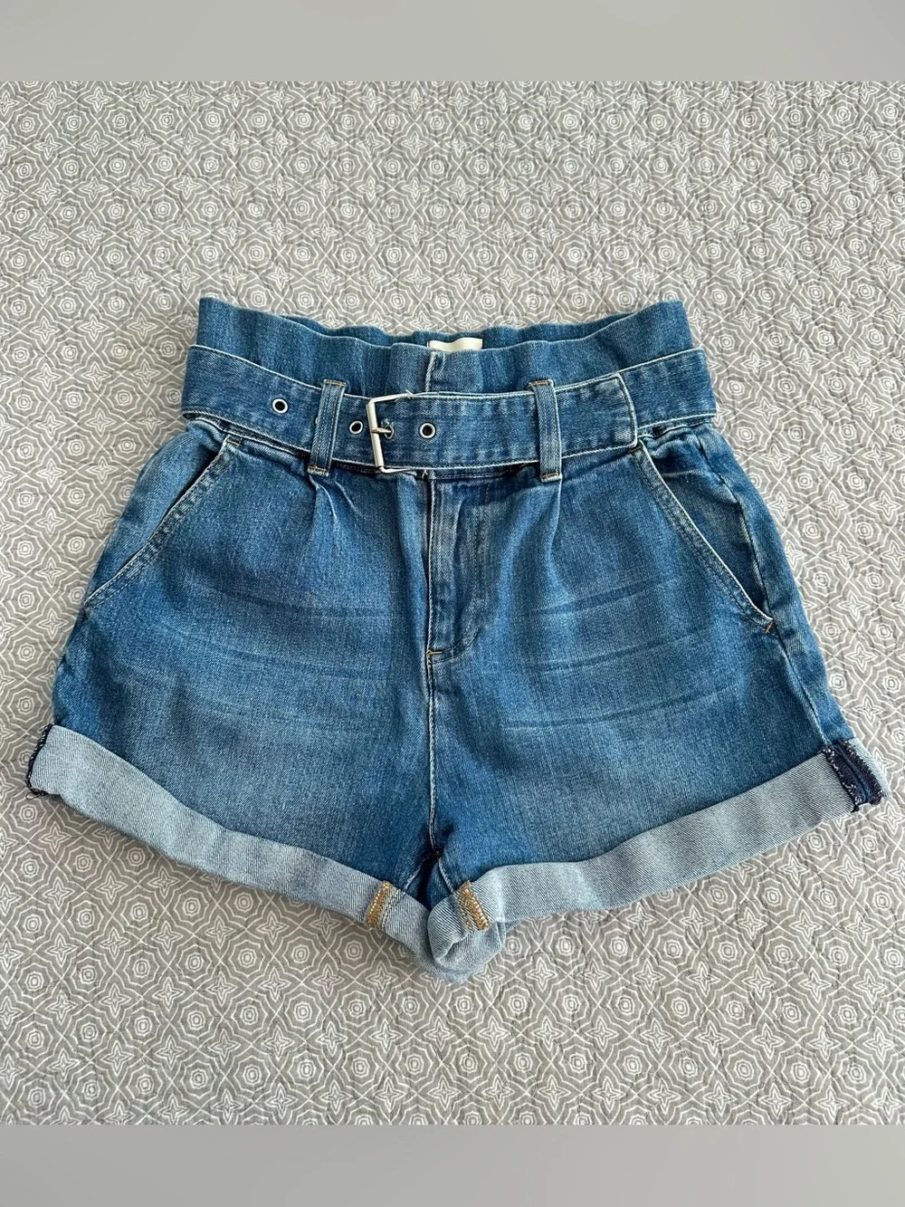 Alice + Olivia Jeans Blue Paperbag Belted Denim Shorts Rosemary Size 25